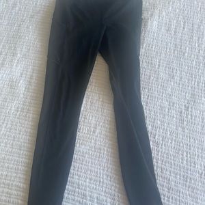 Black lululemon leggings